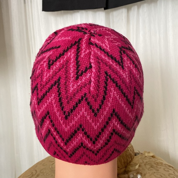 Columbia tuque/beanie winter wool/acrylic/polyester blend! Chevron pattern O/S - Picture 5 of 15